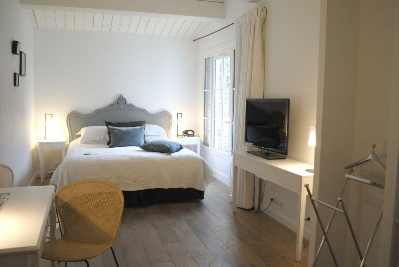 Le Clos Saint-Martin Hotel & Spa Bagian luar foto